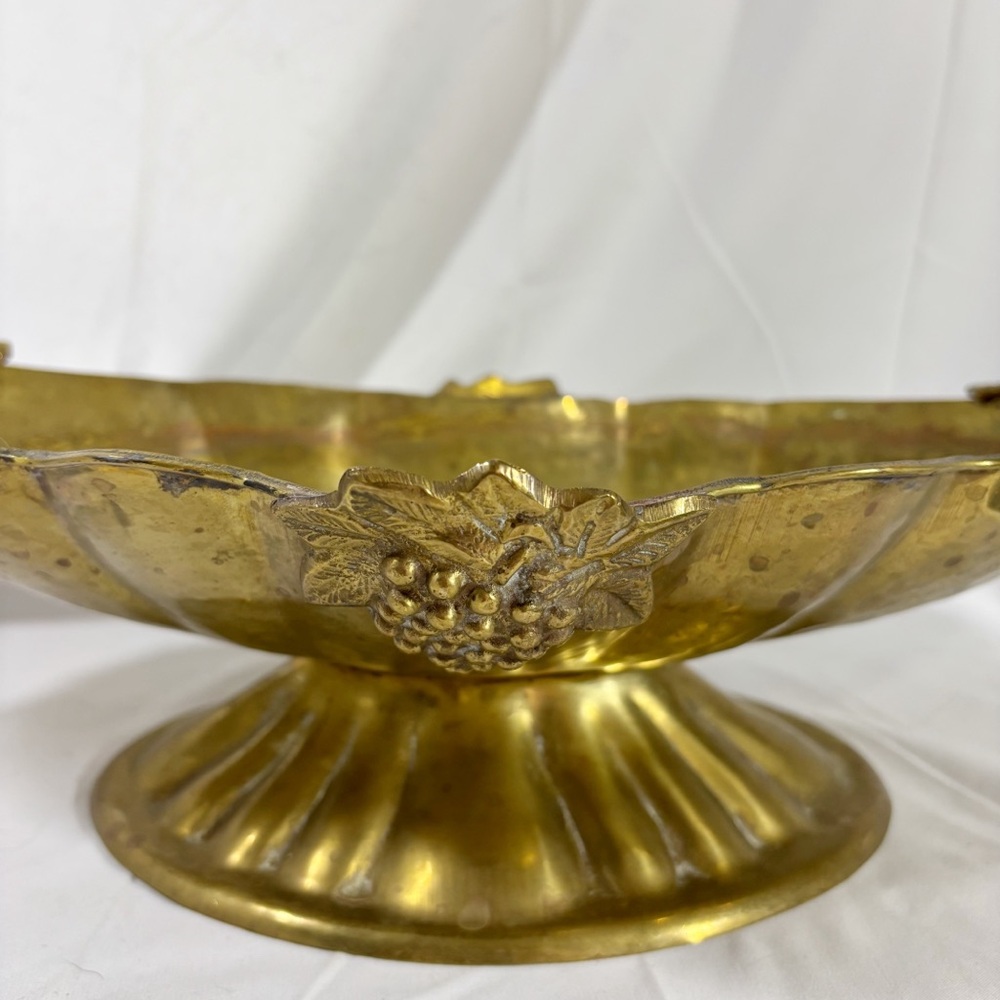 Vintage Large Hammered Brass Console Bowl Centerpiece - Picture 2 of 7